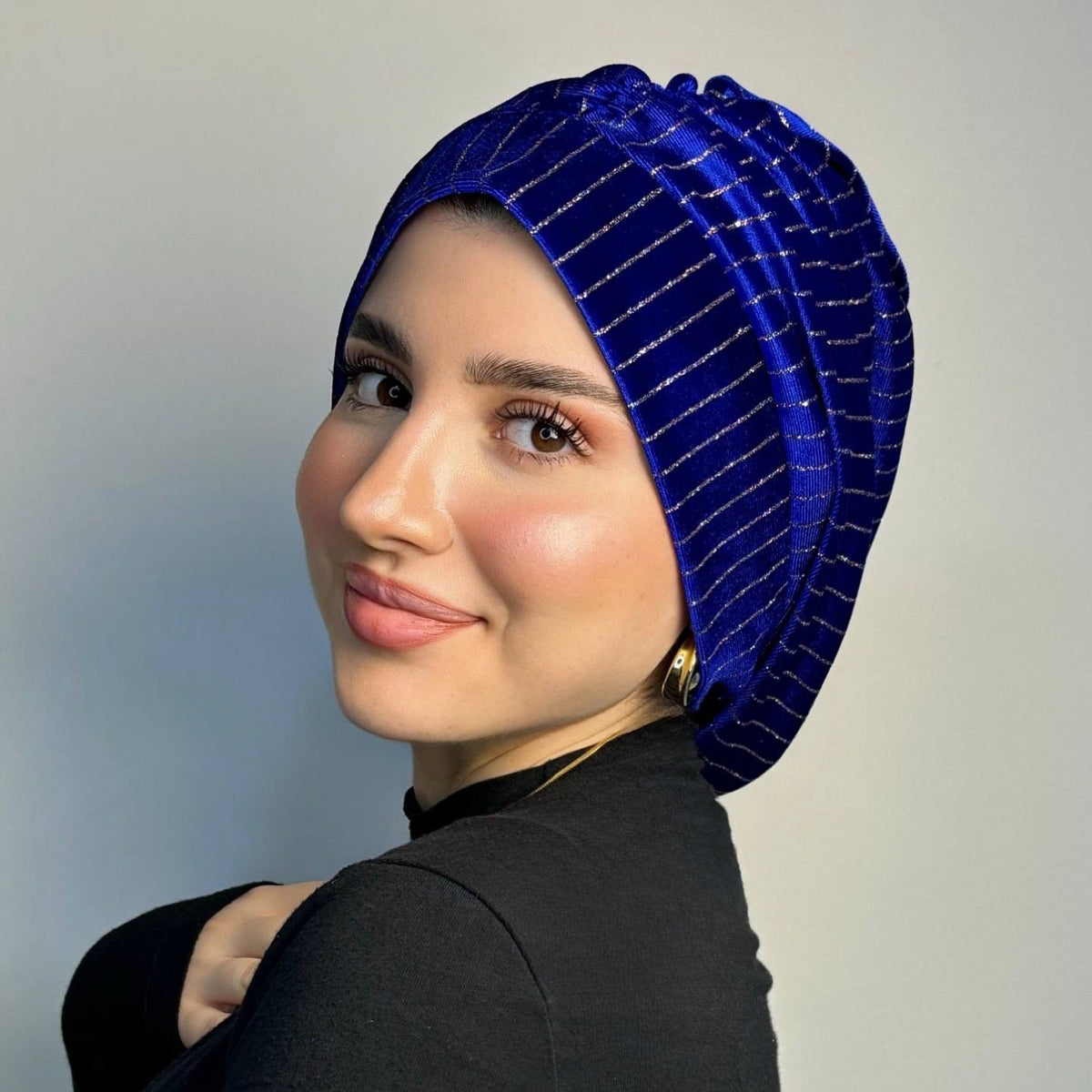 Glow Velvet Turban